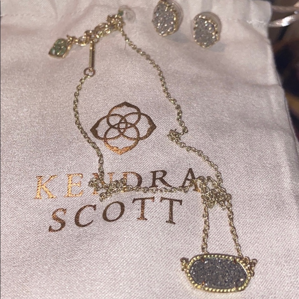 Kendra Scott earrings and necklace set